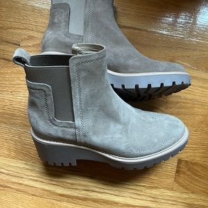 Dolce vita Huey, suede waterproof booties